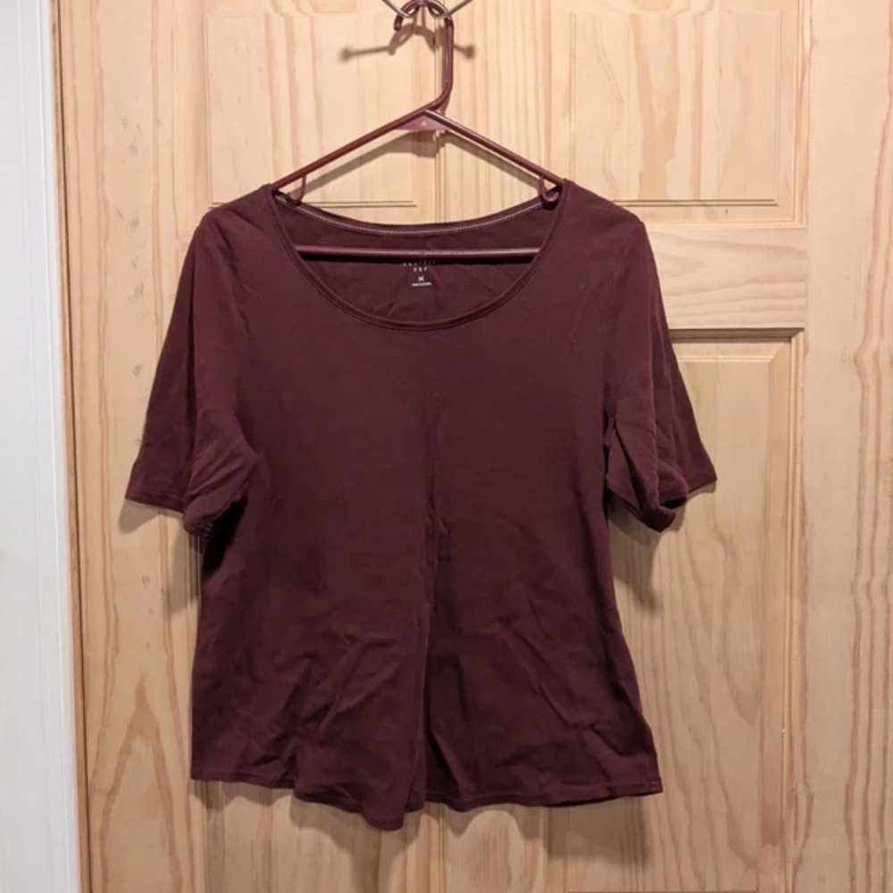 Women's Scoop Neck Short Sleeve Top - Burgundy